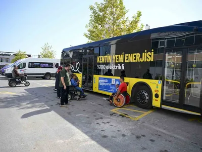 Mersin'de hareketlilik haftasında deniz manzarası eşliğinde spor ve engelsiz ulaşım öne çıktı