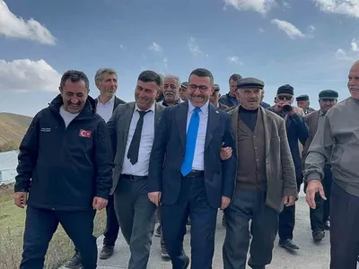 Kırsal yolları betonla buluşturuyorlar: Kaynarlı'da ulaşımda yeni dönem