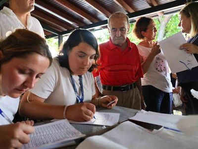 Bodrum'da biyoteknik tuzaklarla Akdeniz meyve sineğiyle mücadele genişliyor