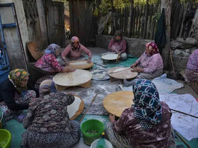 İmeceyle kış hazırlığı: paranın yerine komşuluk geçiyor