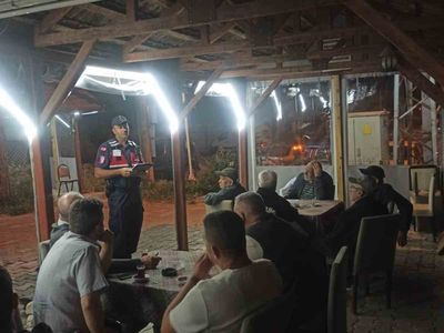 Demirköy'de jandarma köy sakinlerini yangın ve dolandırıcılık konusunda uyardı
