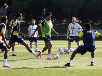 Fenerbahçe, Sturm Graz sınavı için taktik ve bireysel çalıştı