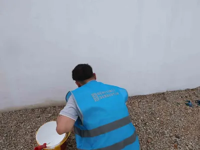 Yükümlülerden Kozan'da okullara ve stadyuma 12 milyonluk yenileme katkısı