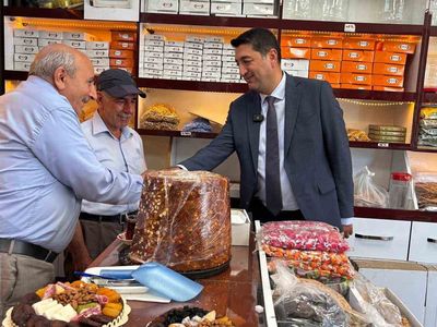Boyraz'tan geçici çarşı esnafına saha desteği