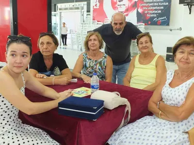 Briç ustası İrfan Güven için dostlar masada buluştu