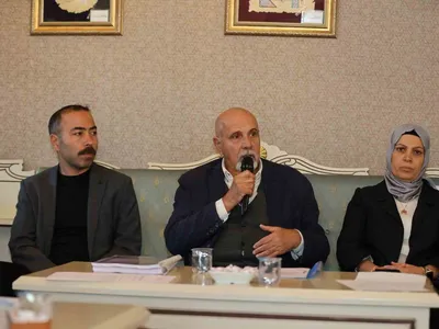 Yunusemre meclisi 2027 bütçesini kabul etti, Spil için doğal gaz protokolü onaylandı