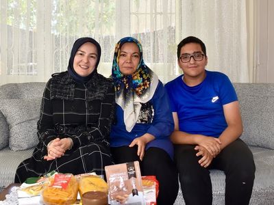 Kocasinan'da gönül belediyeciliği her kapıyı sevgiyle çalıyor
