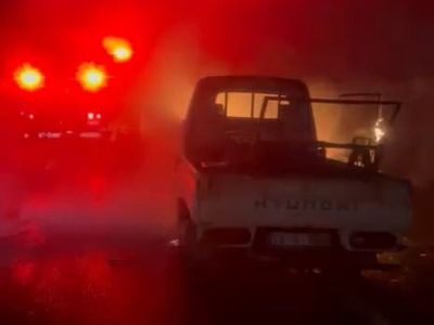 Bolu Ekibi Bursa'da Alev Alan Kamyoneti Söndürdü — Gömeç Yangınına Destek