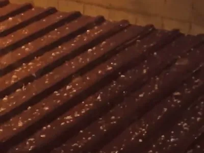 Yüreğir'de gece yarısı etkili dolu tarımı vurdu, zarar tespit bekleniyor