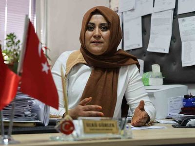 Yenice mahallesinin yönetimini kadın muhtar üstlendi