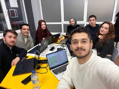 Düzce Üniversitesi'nin yapay zekâ tabanlı Tested.io projesi Teknofest'te üçüncü oldu