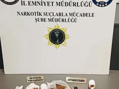 samsun'da narkotik operasyonunda binlerce sentetik ecza ve uyuşturucu madde ele geçirildi
