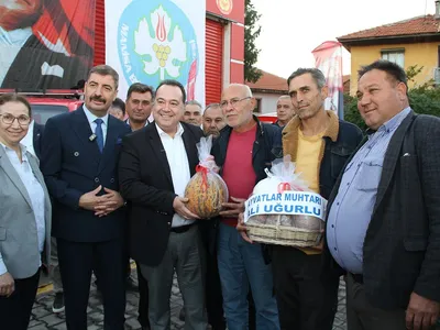 Kula'da ihtiyaçları yerinde dinleyen Dutlulu: eğitimden altyapıya ve yangınla mücadeleye destek