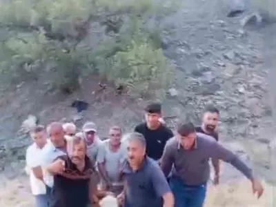 Dağın eteklerinde 3 gün direnen büyükbaş kurtarılamadı