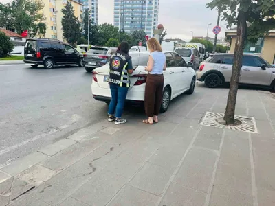 Öndeki aracı engelleyip ani fren yapan sürücüye 12 bin lira ceza