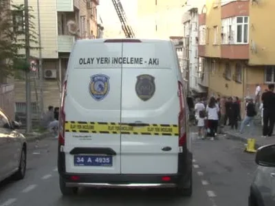 Gaziosmanpaşa'da çatı katı yangını: bir kişi yaşamını yitirdi