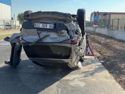 Çerkezköy OSB kavşağında zincirleme kaza: takla atan araçtan sürücü yara almadan çıktı
