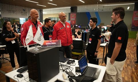 TEKNOFEST Kuantum Teknolojileri Yarışması Finali Kocaeli'de Sona Erdi