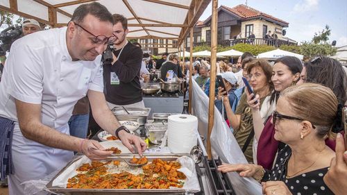 Antalya'da Girit Lezzetleri Dünya Şefleriyle Tanıtıldı