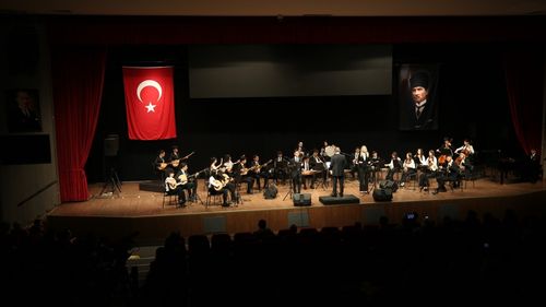 Çanakkale'de Gençlik Türk Müziği Orkestrası Konseri Düzenlendi
