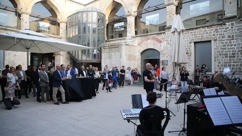 Edirne'de Türkçe ve Yunanca Şarkılarla Dolu Konser