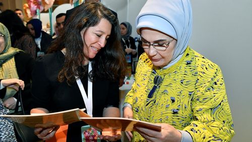 Emine Erdoğan, TOGEM-DER'in 'Cemre Çarşısı' Açılışına Katıldı