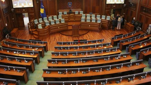 Kosova Meclisi Üçüncü Defa Başkanını Seçemedi