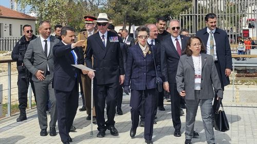 Kraliyet Prensesi Anne, Seddülbahir Kalesi'ni Ziyaret Etti