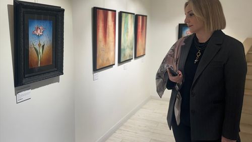 Münevver Üçer'in 'Gelenek Gelecektir' Sergisi Sanatseverlerle Buluştu