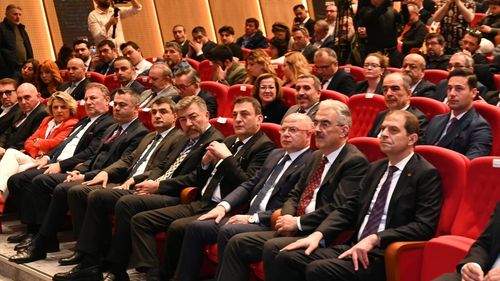 Uludağ Enerji Zirvesi Bursa'da Başladı: Yenilenebilir Enerji Vurgusu