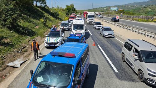 Yalova-Bursa Yolunda Otobüs Devrildi: 1 Ölü, 2 Yaralı
