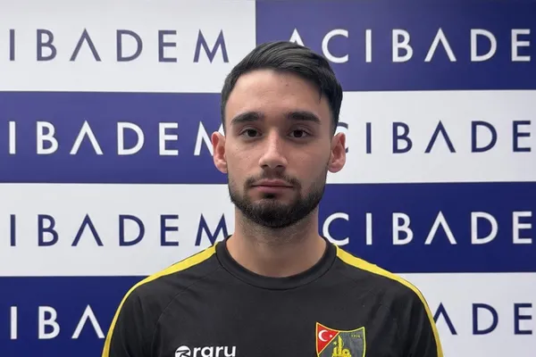 İstanbulspor uzun vadeli imza attı: Ünal Emre Durmuşhan kadroya katıldı