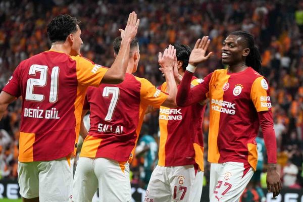 Galatasaray, Trabzon'da üç puanla milli araya moralli gitmeyi hedefliyor