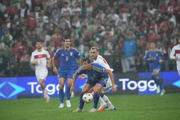 Bursa'da beklenen üstünlük: İtalya ilk yarıyı 3-0 önde tamamladı