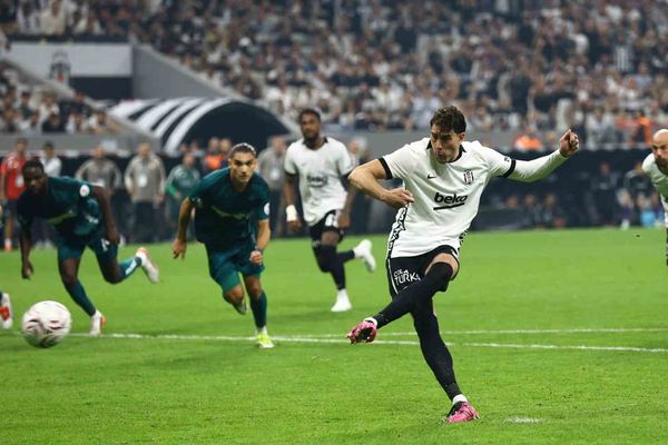 Vlahovic penaltıyla beşiktaş forması altında ritmini sürdürdü