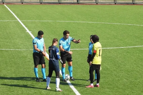 Bilecik Kolej, Merinos Demiryolu deplasmanında 6-1'lik skorla liderliğini sürdürdü