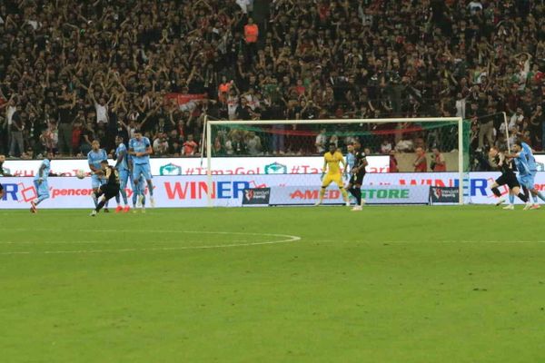 Diyarbakır'da ilk yarı dengelendi: Amed Sportif Faaliyetler 1-1 Trabzonspor