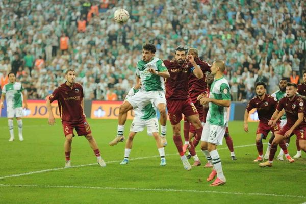 Bursaspor evinde tökezledi: Mardin 1969 Spor son dakikada 2-1 kazandı