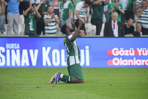 Bursaspor evinde farklı kazandı: Iheanacho iki golle öne çıktı