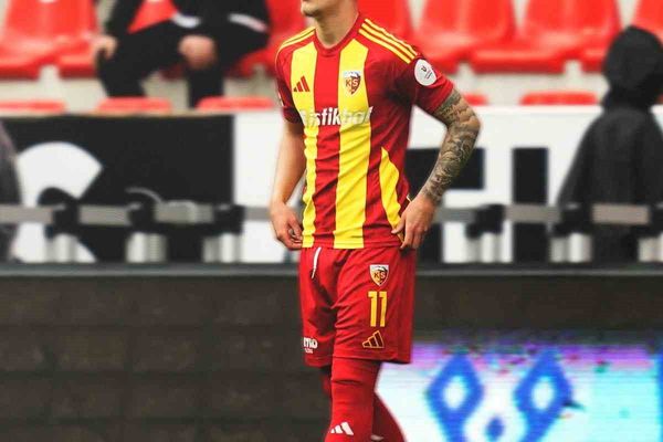 Kayserispor’da genç İngilizle yollar ayrıldı
