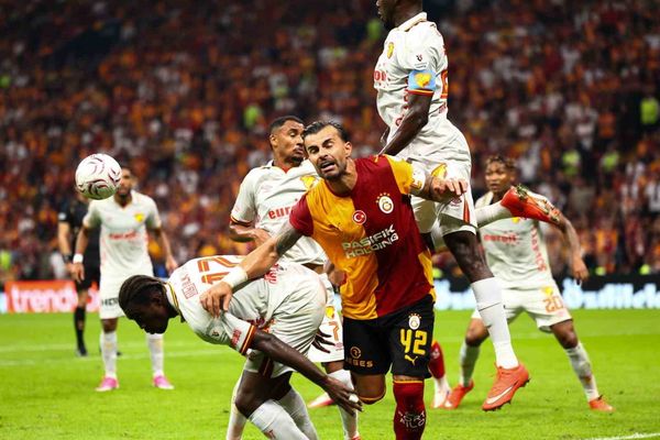 Galatasaray'da ilk yarı dengeyle tamamlandı: Göztepe 1-1