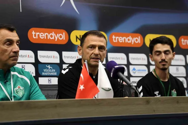 Iğdır FK yardımcı antrenörü Stamatopoulos: son saniye golü umutları gölgeledi