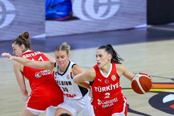 Milliler Almanya'daki açılış maçında Belçika'ya 89-75 yenildi