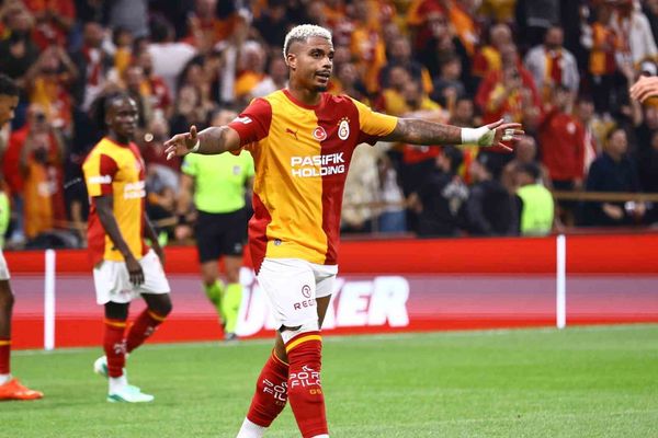 Lemina 35 gün sonra sahaya dönüşünü gole çevirdi