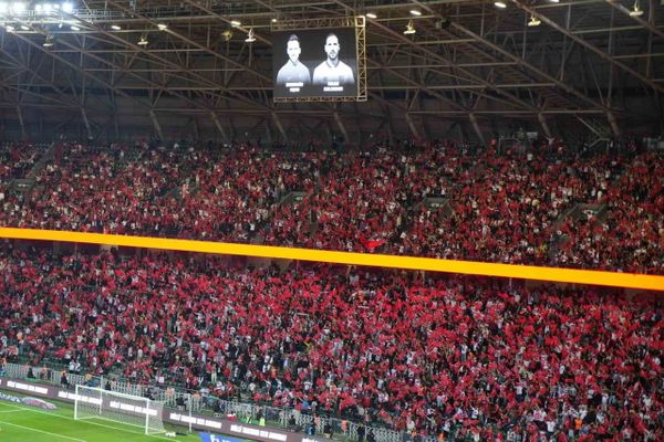 Kocaeli'de tribünlerden dua: Ebubekir Uçar ve Tolga Kalender anıldı