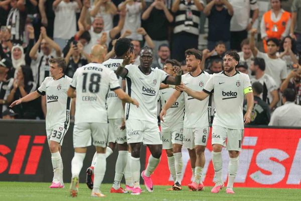 Beşiktaş evinde avantajını koruyup Avrupa Ligi play-off’una kalmak istiyor