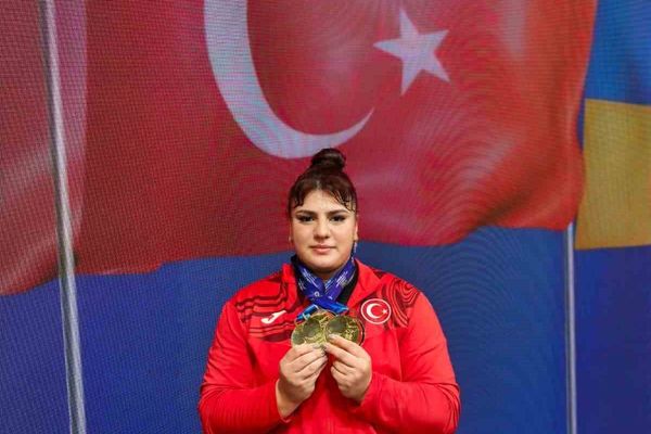Tuana Süren Durres'te üç altınla gençler Avrupa şampiyonu oldu