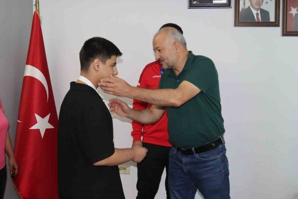 Elazığlı sporcu Ali Asaf Çiçek Bulgaristan'da gümüş madalyayla Avrupa ikincisi oldu