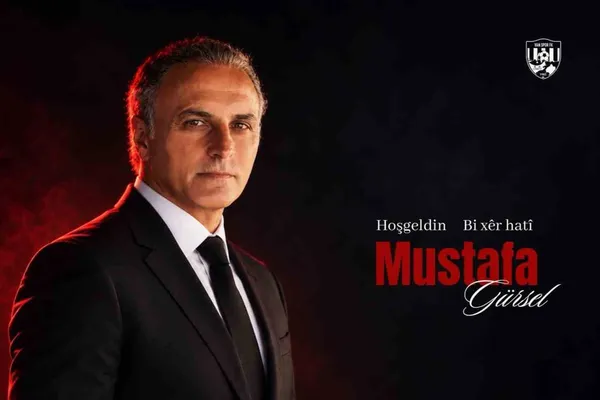 Vanspor FK'ya tecrübeli komutan: Mustafa Gürsel göreve başladı