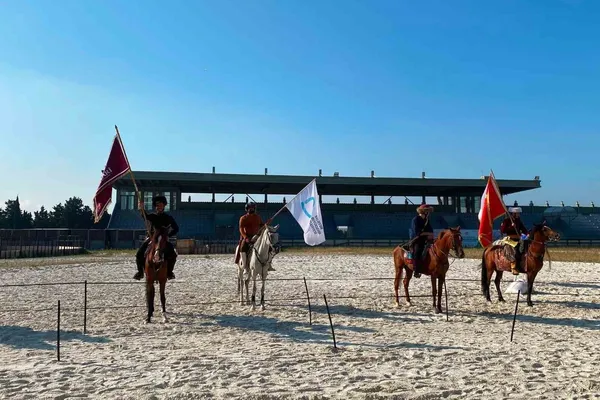 Balıkesir'den atlı okçulukta yarı final rüzgarı